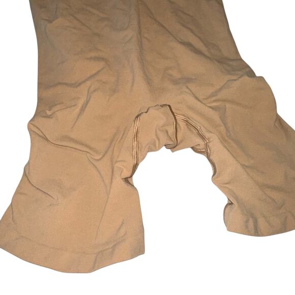 Skims Seamless Sculpting Mid Thigh Bodysuit NWOT Size 4XL - Picture 2 of 6